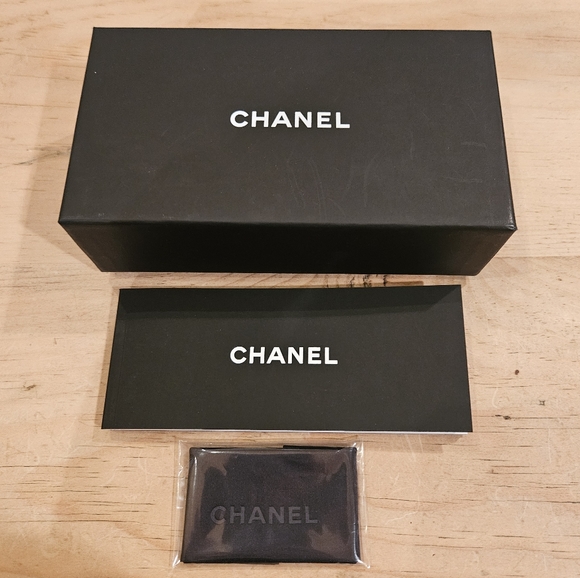 Chanel sunglasses box book and never opened cleaning cloth